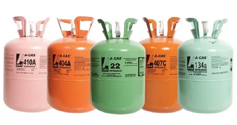 Почему не морозит холодильник 