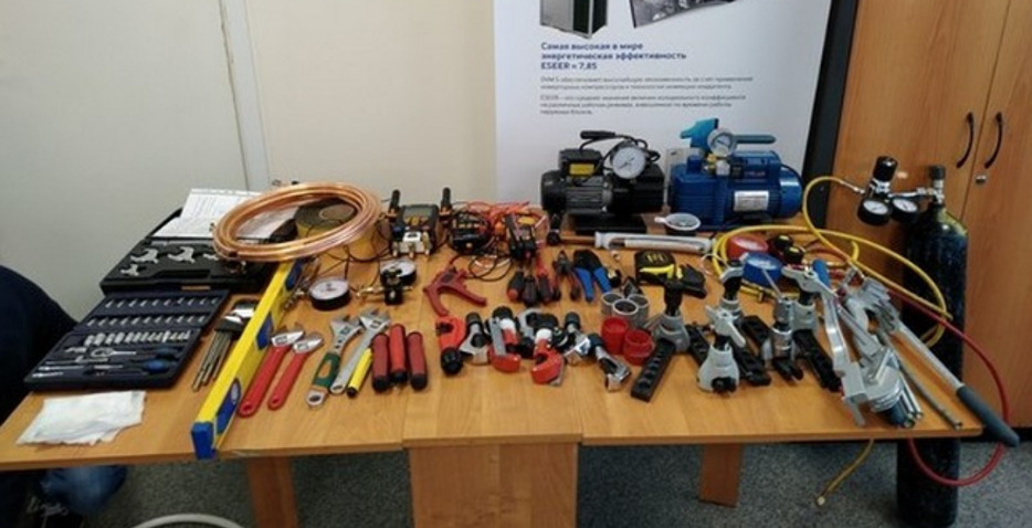 Как установить вытяжку