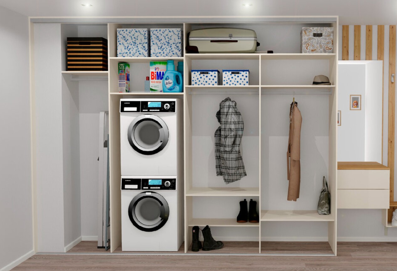 Стиральная машина в коридоре