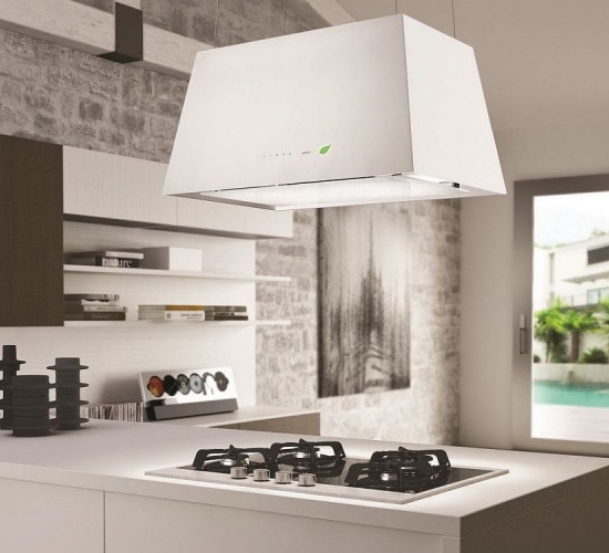 Купольные вытяжки Falmec в интерьере кухни