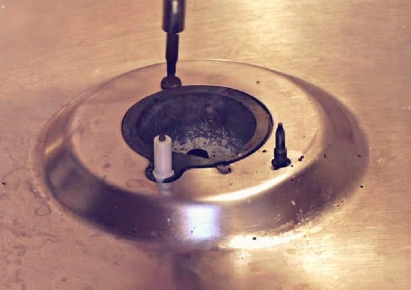 Как почистить и заменить электроподжиг на варочной панели Gorenje