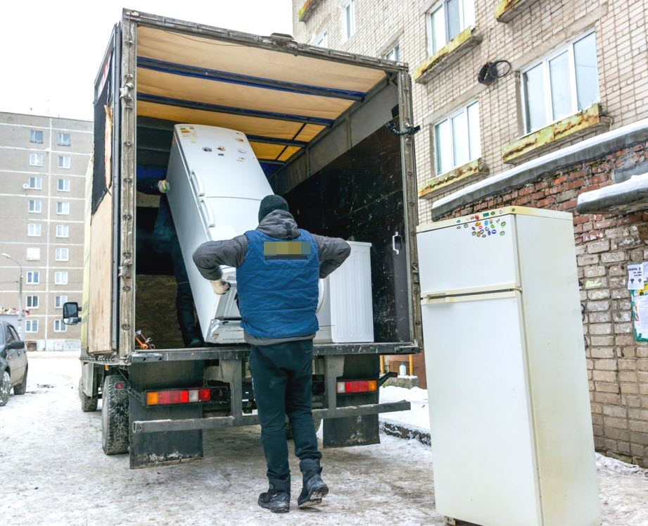 Как правильно перевозить холодильник