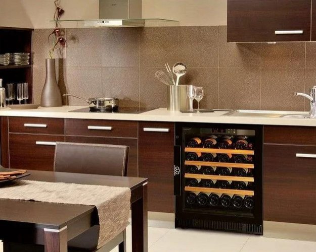 Встраиваемый мультитемпературный винный шкаф EuroCave K-800011-S в Тюмени (preview 7)