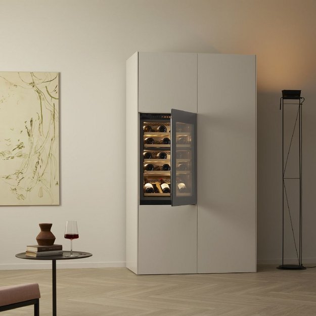 Встраиваемый винный шкаф V-ZUG WineCooler V4000 90 WC4T-51102 L Pearl mirror glass в Тюмени (фото 3) Встраиваемый винный шкаф V-ZUG WineCooler V4000 90 WC4T-51102 L Pearl mirror glass в Тюмени (preview 3)