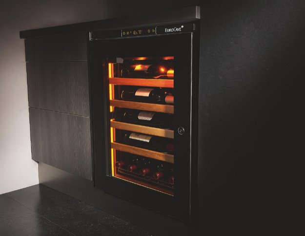 Встраиваемый монотемпературный винный шкаф EuroCave I-090016-S в Тюмени (preview 3)