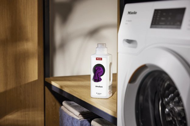 Средство для стирки темных вещей Miele Ultra Dark (1,5 л) в Тюмени (preview 4)