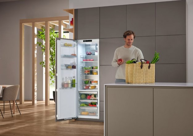 Встраиваемый холодильник Miele K 7747 C в Тюмени (preview 2)