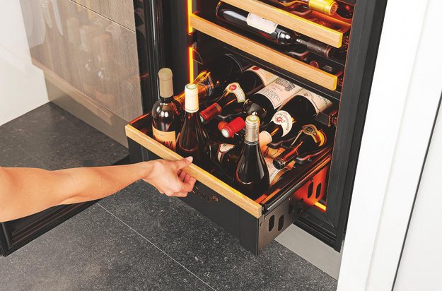 Встраиваемый монотемпературный винный шкаф EuroCave I-090019-S в Тюмени (preview 3)