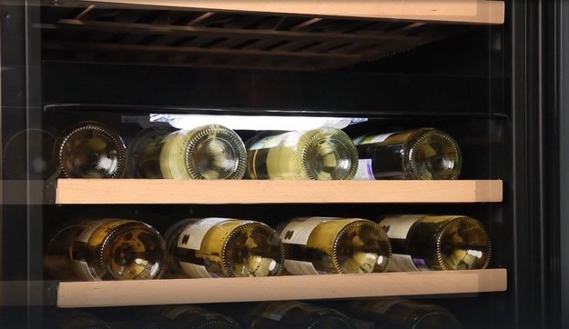 Встраиваемый винный шкаф CellarPrivate CP154-3TB в Тюмени (video 1)
