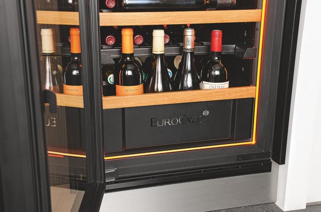 Встраиваемый монотемпературный винный шкаф EuroCave I-090017-S в Тюмени (preview 2)
