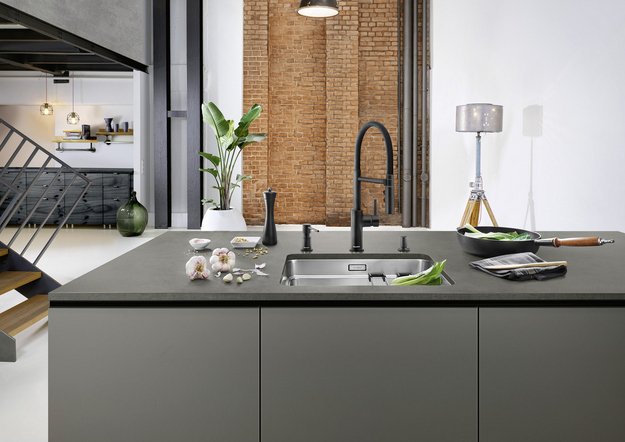 Смеситель Blanco CATRIS-S Flexo 525793 Silgranit матовый черный в Тюмени (preview 4)