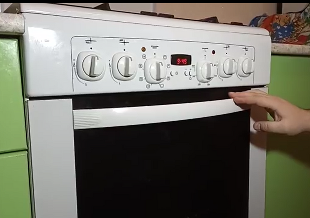 Духовой шкаф Vestfrost VFTC69OMI в Тюмени (video 1)