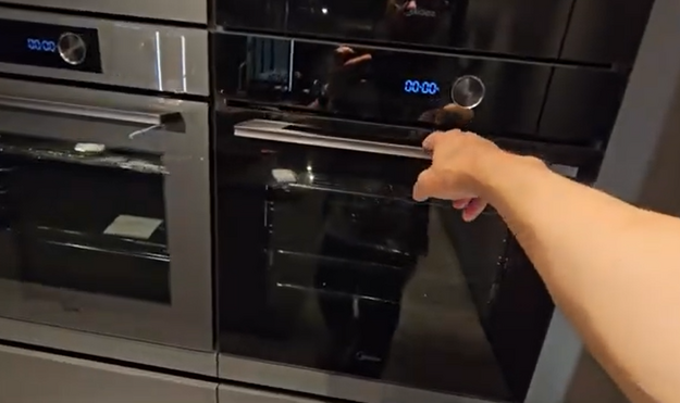 Духовой шкаф Midea MCO82007MGG-I в Тюмени (video 3)