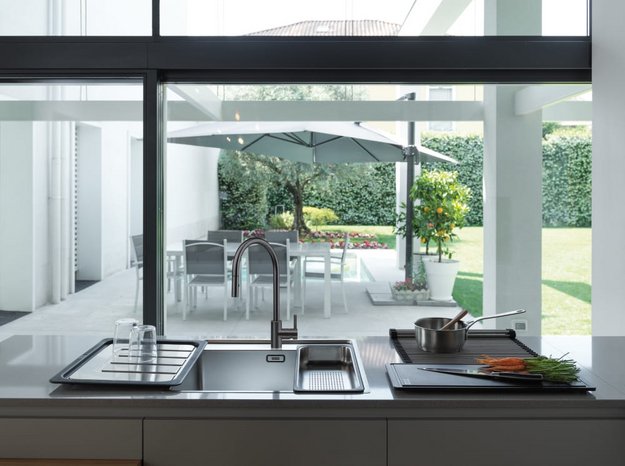 Смеситель Franke Eos Neo Pull Down черный матовый в Тюмени (preview 3)