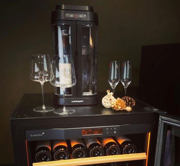 Монотемпературный винный шкаф EuroCave P-300020-S в Тюмени (preview 2)