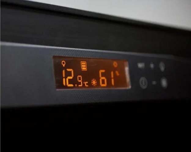 Монотемпературный винный шкаф EuroCave R-400024-S2B в Тюмени (preview 4)