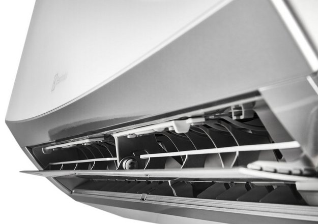 Инверторная сплит-система Electrolux EACS/I-12HG-BLACK2/N8 в Тюмени (preview 2)