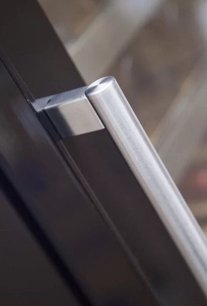 Винный шкаф Cold Vine C165-KBT1 фото 3 в Тюмени