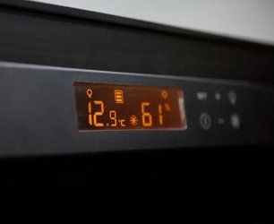 Монотемпературный винный шкаф EuroCave V-REVEL-L R-400012-L2B фото 2 в Тюмени