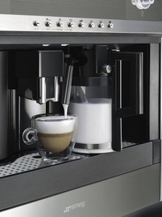 Кофемашина Смег CMSC451 фото 3 в Тюмени Кофемашина Smeg CMSC451 фото 3 в Тюмени
