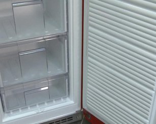 Холодильник Smeg CVB20RR фото 2 в Тюмени