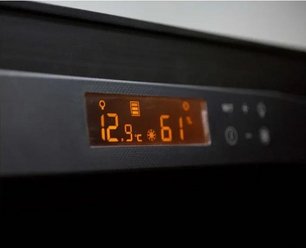 Монотемпературный винный шкаф EuroCave V-REVEL-L R-400016-L2B фото 4 в Тюмени