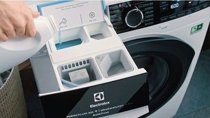 Стиральная машина Электролюкс EW8F1R69SA фото 2 в Тюмени Стиральная машина Electrolux EW8F1R69SA фото 2 в Тюмени
