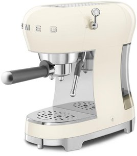 Кофемашина Smeg ECF02CREU фото 3 в Тюмени