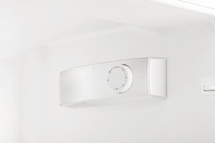 Холодильник Electrolux ERN92201AW фото 2 в Тюмени