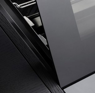 Духовой шкаф Фауцуг Combair V6000 45P C6T-21059 черное стекло фото 4 в Тюмени Духовой шкаф V-ZUG Combair V6000 45P C6T-21059 черное стекло фото 4 в Тюмени