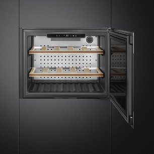 Встраиваемый винный холодильник Smeg CVI320XE фото 3 в Тюмени
