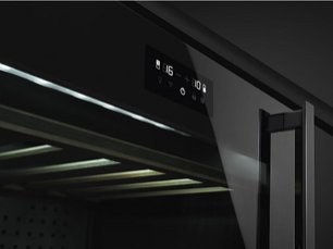 Винный холодильник Smeg CVI638LWN3 фото 2 в Тюмени