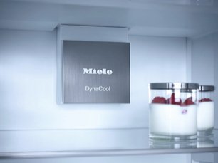 Встраиваемый холодильник Миле K 7743 E фото 2 в Тюмени Встраиваемый холодильник Miele K 7743 E фото 2 в Тюмени