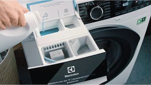 Стиральная машина Электролюкс EW6F3R48SA фото 3 в Тюмени Стиральная машина Electrolux EW6F3R48SA фото 3 в Тюмени
