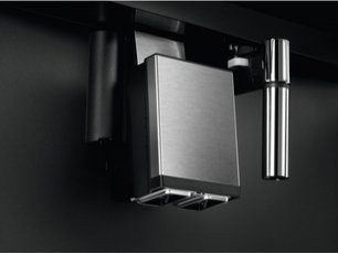 Встраиваемая кофемашина АЕГ KKK994500M фото 4 в Тюмени Встраиваемая кофемашина AEG KKK994500M фото 4 в Тюмени