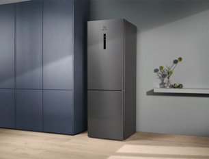 Холодильник Электролюкс RNC7ME32X2 фото 4 в Тюмени Холодильник Electrolux RNC7ME32X2 фото 4 в Тюмени