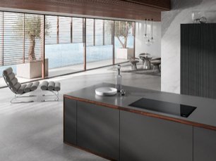 Индукционная панель конфорок с сенсорным управлением Miele KM7897 FL фото 3 в Тюмени