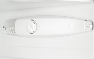 Холодильник Electrolux ERT1501FOW3 фото 3 в Тюмени