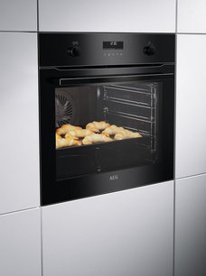Духовой шкаф АЕГ BCE558370B фото 4 в Тюмени Духовой шкаф AEG BCE558370B фото 4 в Тюмени