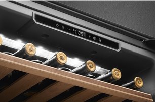 Винный холодильник Smeg CVI121N3 фото 3 в Тюмени