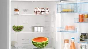 Двухкамерный холодильник Bosch KGN76CI30U фото 3 в Тюмени