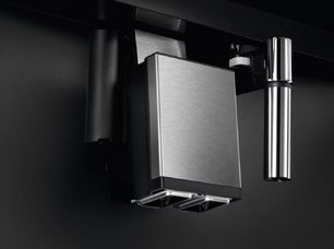 Встраиваемая кофемашина Electrolux KBC85Z фото 4 в Тюмени
