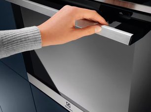 Духовой шкаф Электролюкс EOA9S31CX фото 3 в Тюмени Духовой шкаф Electrolux EOA9S31CX фото 3 в Тюмени