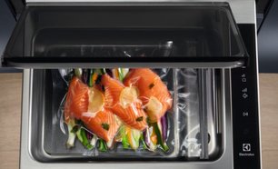 Вакуумный упаковщик Электролюкс KBV4X фото 2 в Тюмени Вакуумный упаковщик Electrolux KBV4X фото 2 в Тюмени