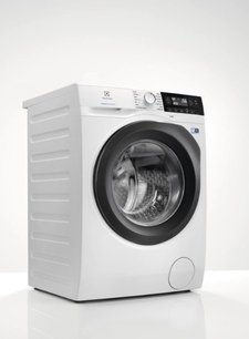 Стиральная машина Электролюкс EW8F3R28S фото 3 в Тюмени Стиральная машина Electrolux EW8F3R28S фото 3 в Тюмени