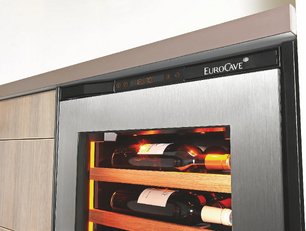 Встраиваемый монотемпературный винный шкаф EuroCave V-INSP-M I-090017-M фото 4 в Тюмени
