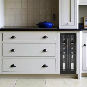 Винный шкаф Dunavox DAUF-9.22B фото 3 в Тюмени