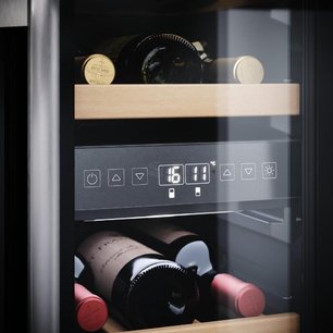 Винный шкаф Dometic C18B Classic фото 4 в Тюмени