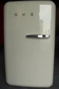 Холодильник Smeg FAB10LP фото 4 в Тюмени