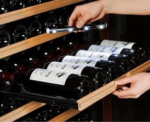 Монотемпературный винный шкаф EuroCave V-PREM-S V-200011-S фото 4 в Тюмени